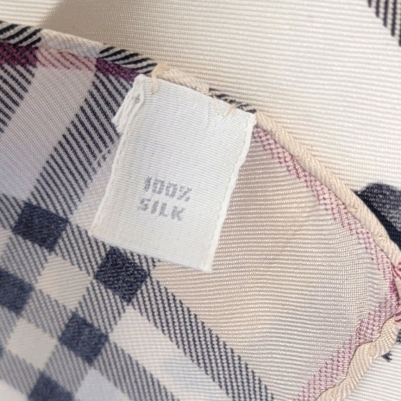 ⭐BURBERRY Burberry Square Silk Neckerchief 18” X 18” Walking The Dog. Novacheck - Picture 8 of 8